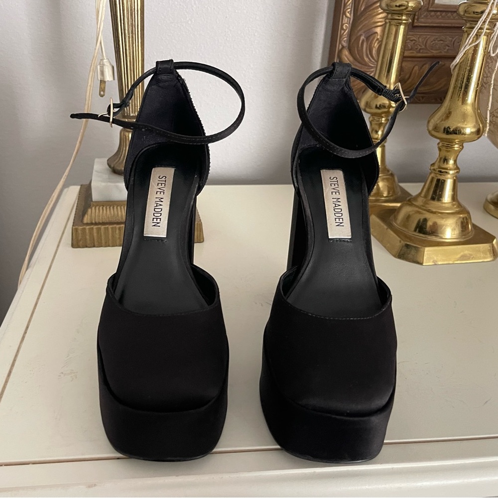 Steve Madden black satin platform heels
